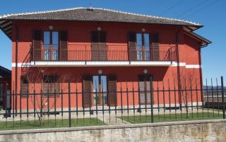 Cortile Tra Menta e Meliga